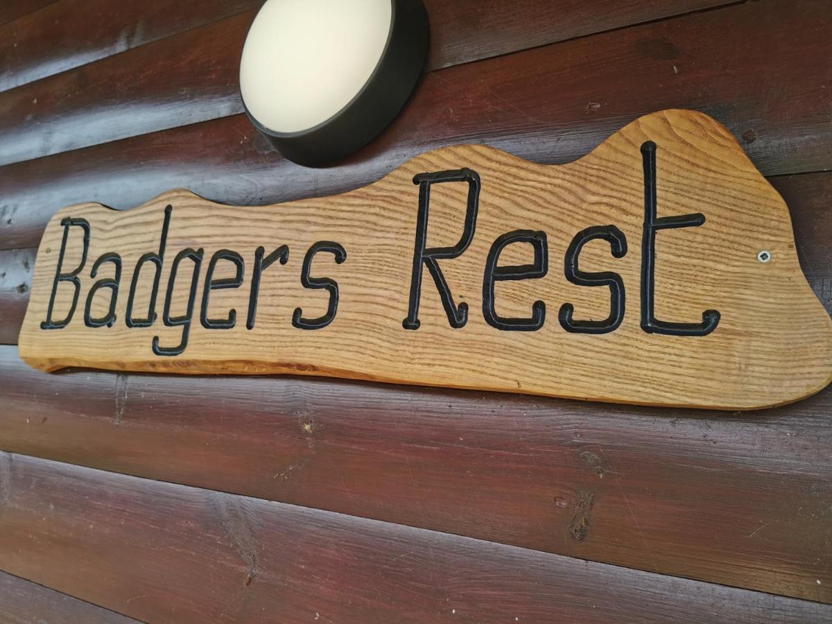 Wall Eden Farm - Luxury Log Cabins And Glamping ハイブリッジ エクステリア 写真