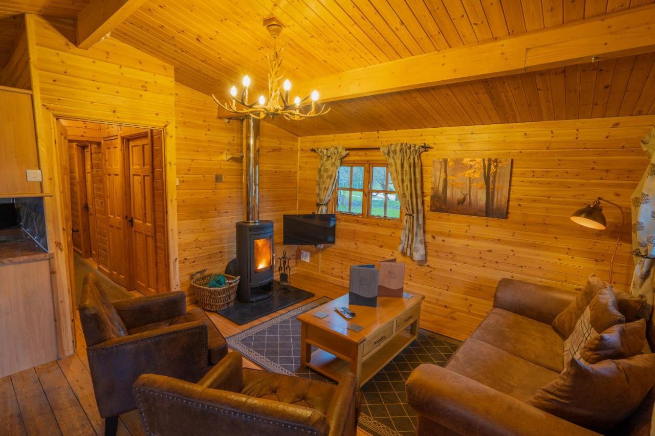 Wall Eden Farm - Luxury Log Cabins And Glamping ハイブリッジ エクステリア 写真